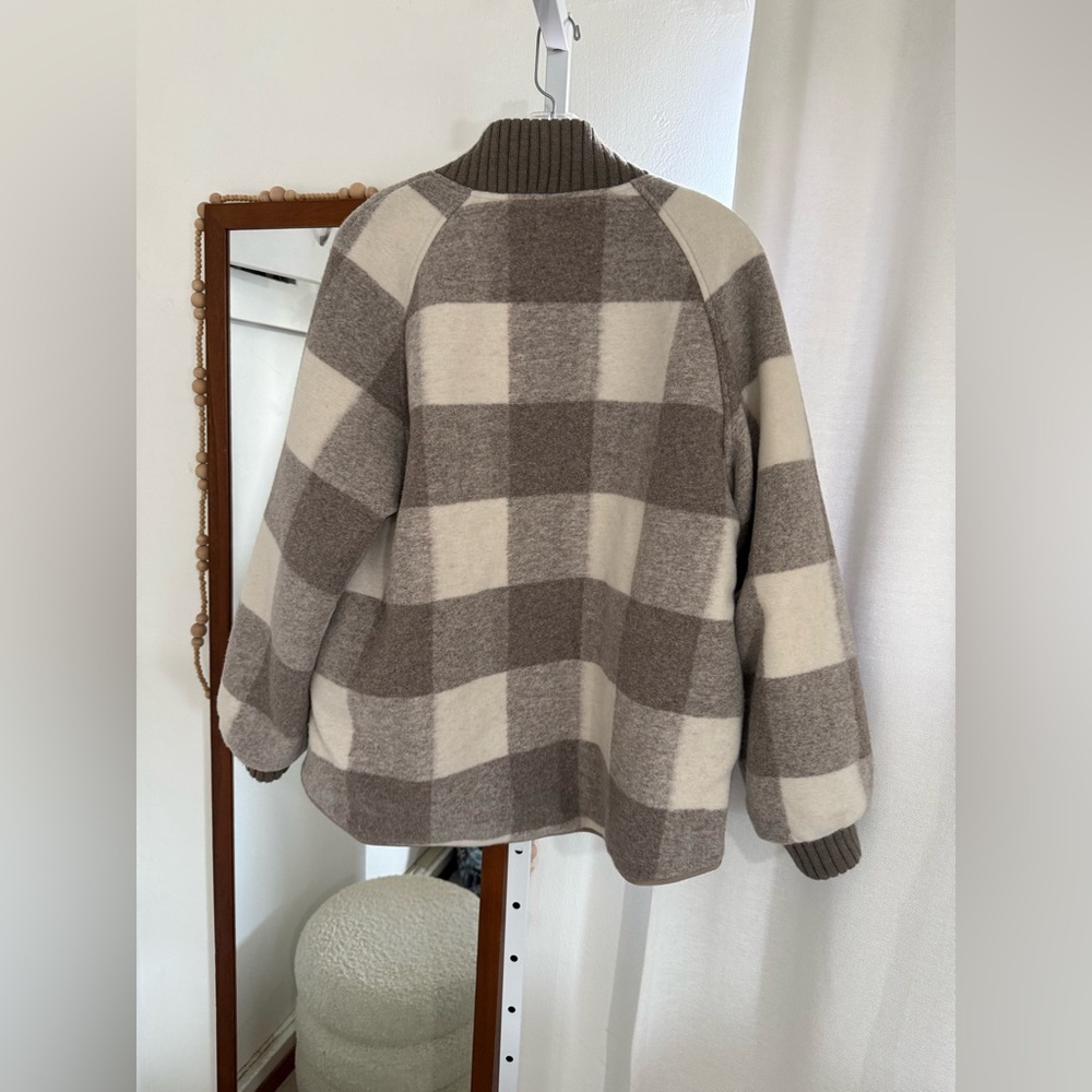 Varley reno reversible quilt jacket fungi - Picture 10 of 16